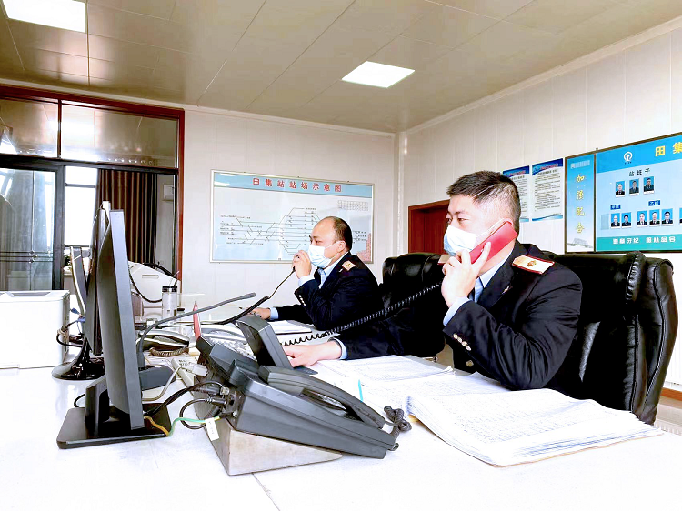 6淮河能源股份铁运分公司一手抓防控,一手抓保运,确保矿区铁